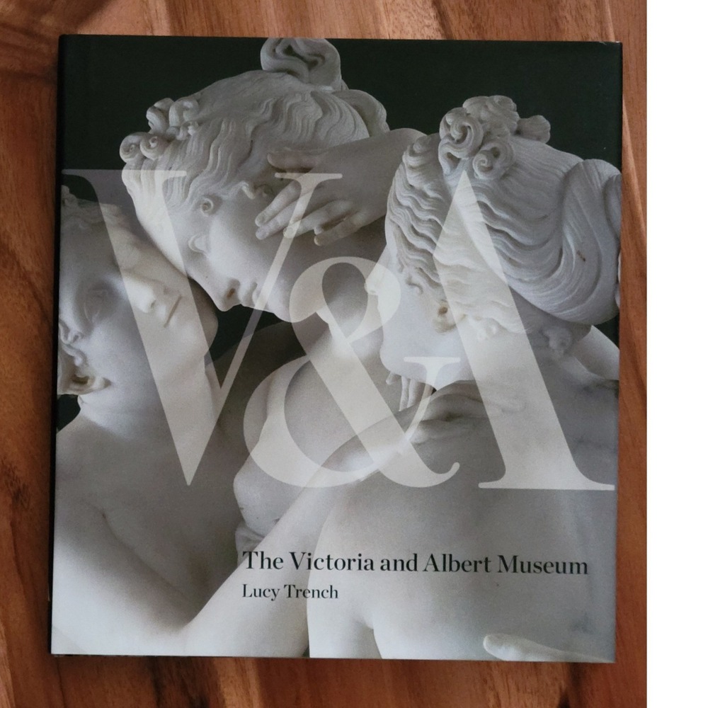 The Victoria and Albert Museum Book Lucy Trench Hardcover V&A Publishing London